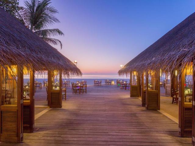 фотографии Meeru Island Resort & Spa изображение №24