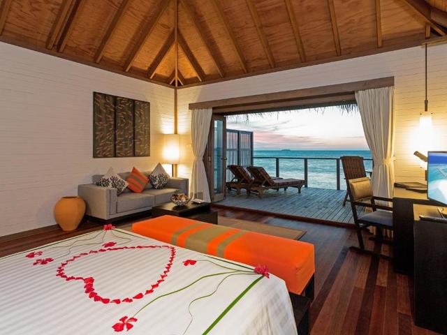 фото отеля Meeru Island Resort & Spa изображение №17
