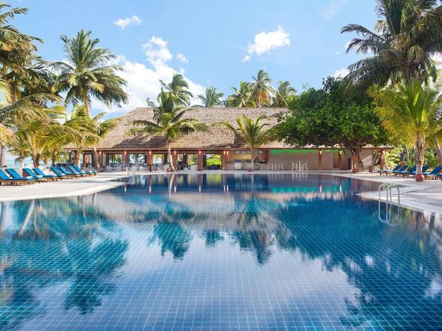 фото отеля Meeru Island Resort & Spa изображение №1