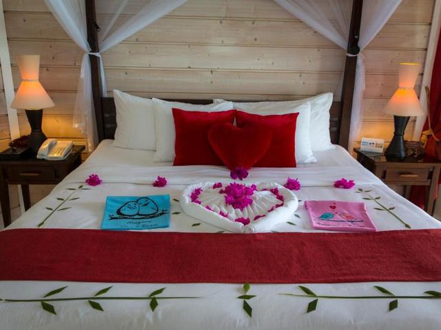 фото Kuredu Island Resort изображение №2