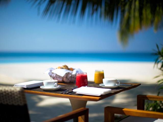 фото Velassaru Maldives (ex. Laguna Maldives Beach Resort) изображение №22
