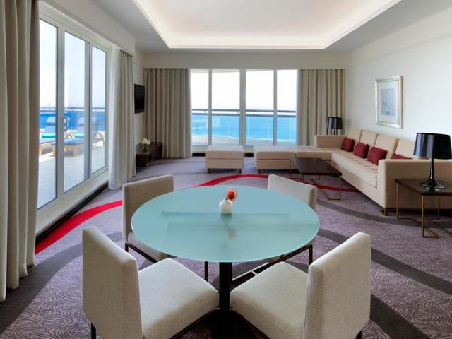 фото Le Meridien Al Aqah Beach Resort изображение №30