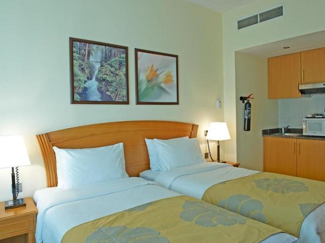 фото отеля Golden Tulip Sharjah изображение №17