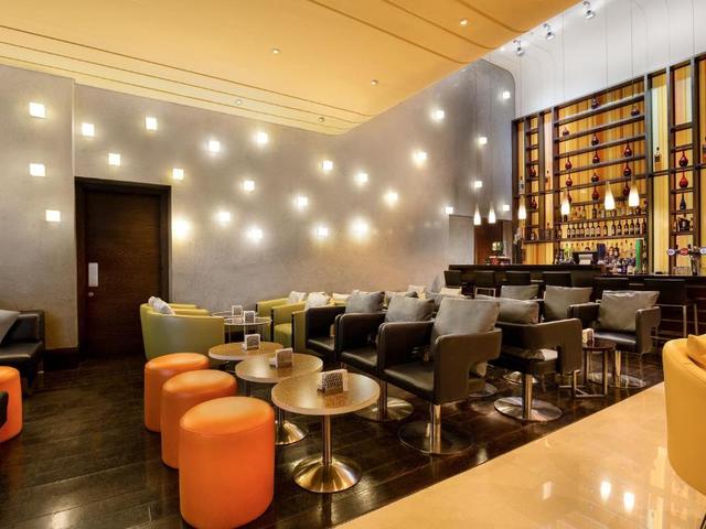фото отеля Ibis Dubai Al Rigga изображение №17