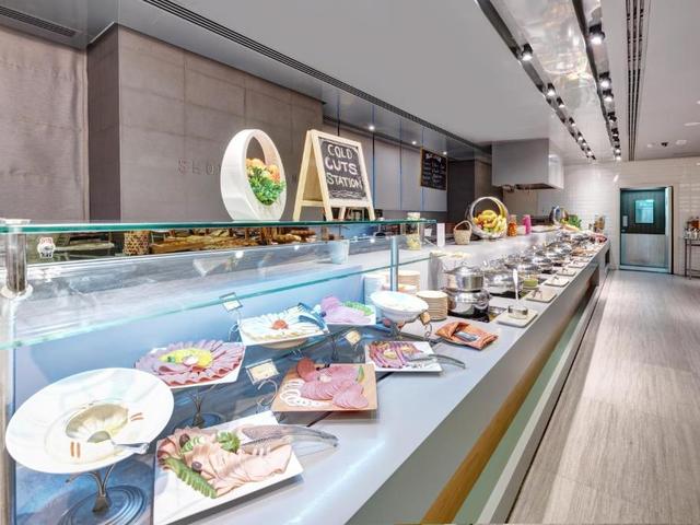 фото отеля The Act (ex. Royal Tulip The Act) изображение №25