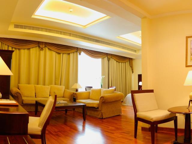 фото Sharjah Premiere Hotel & Resort изображение №6
