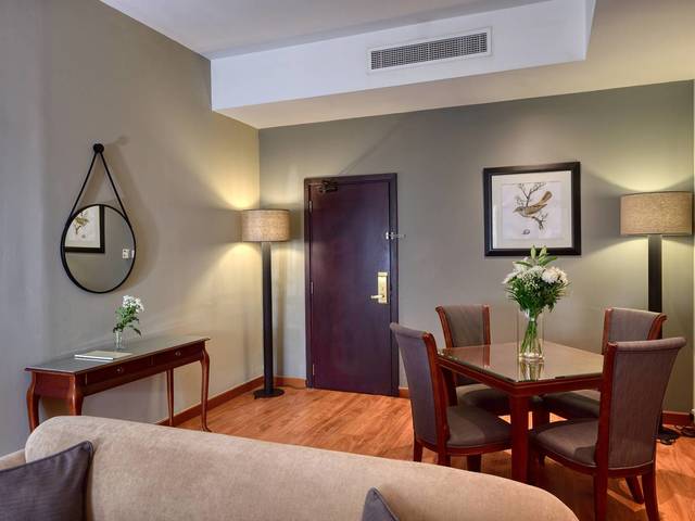 фото Majestic City Retreat (ex. Majestic Hotel Tower) изображение №18