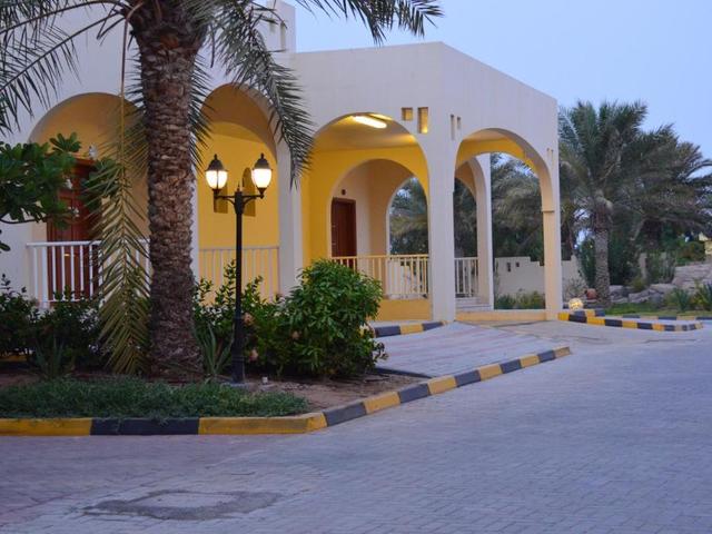 фото Umm Al Quwain Beach изображение №34