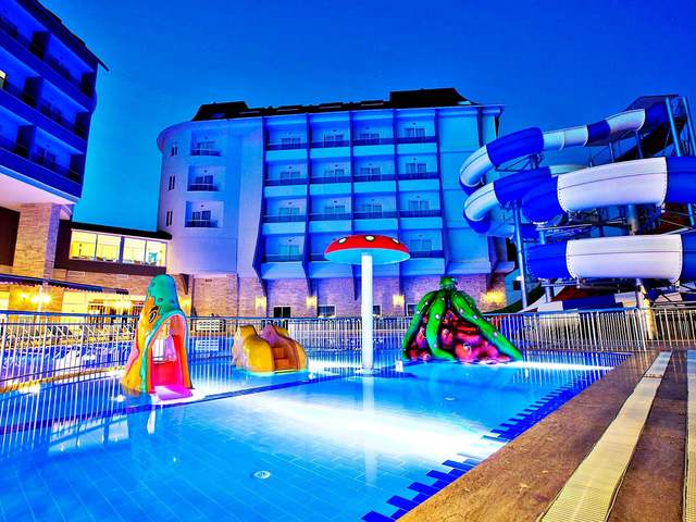 фото отеля Ramada Resort Side (ex. The Colours West) изображение №13