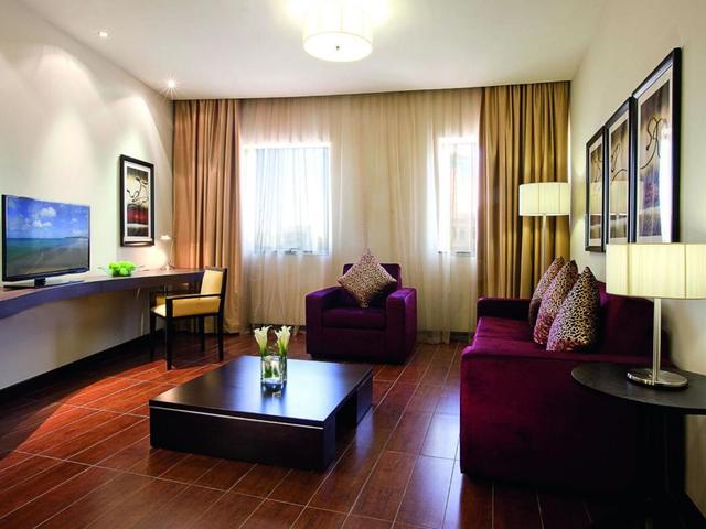 фото Movenpick Hotel Apartments Al Mamzar Dubai (ex.Moevenpick The Square Dubai) изображение №26