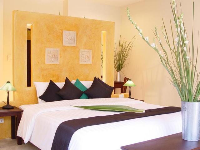 фото отеля The Old Phuket Karon Beach Resort изображение №25