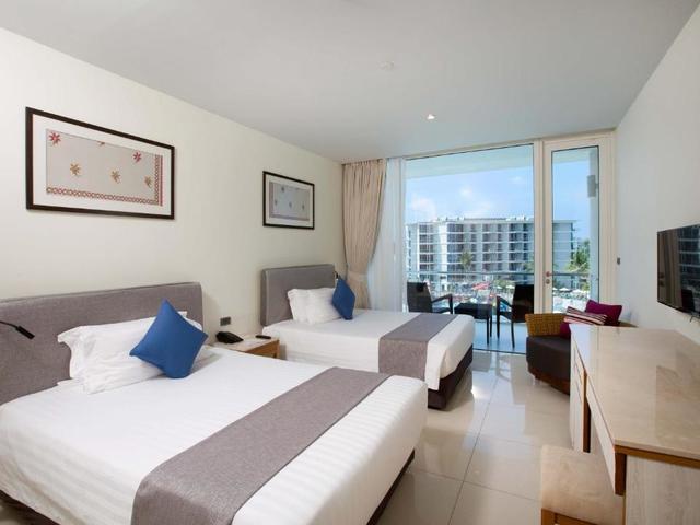 фото отеля Splash Beach Resort by Langham  (ex. Grand West Sands Resort & Villas; Centara West Sands Phuket) изображение №61