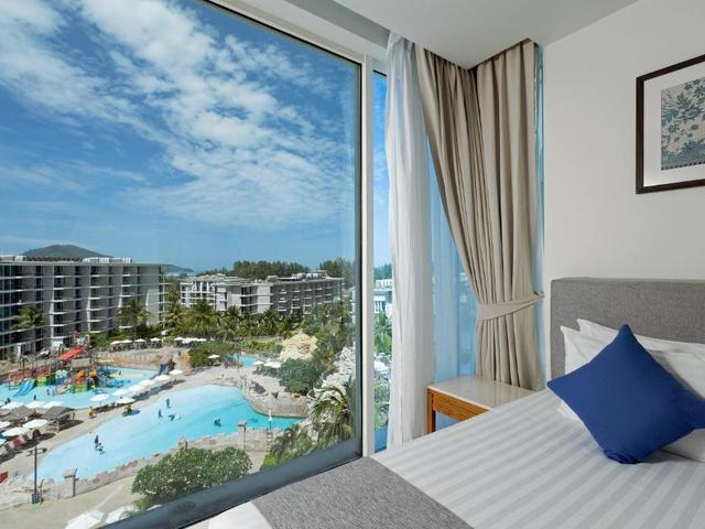 фотографии отеля Splash Beach Resort by Langham  (ex. Grand West Sands Resort & Villas; Centara West Sands Phuket) изображение №31