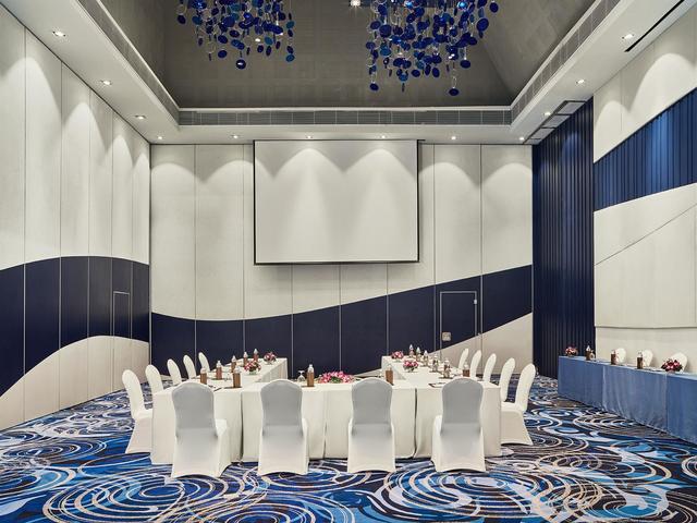 фотографии отеля Splash Beach Resort (ex. Grand West Sands Resort & Villas; Centara West Sands Phuket) изображение №131