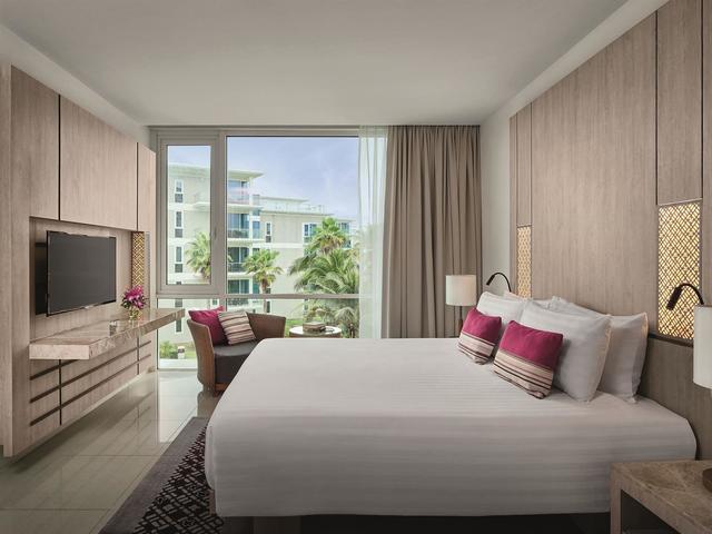 фотографии Splash Beach Resort by Langham  (ex. Grand West Sands Resort & Villas; Centara West Sands Phuket) изображение №4