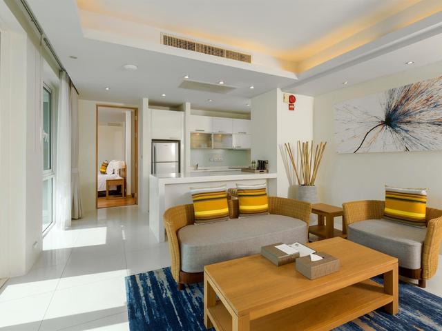 фото Splash Beach Resort by Langham  (ex. Grand West Sands Resort & Villas; Centara West Sands Phuket) изображение №2
