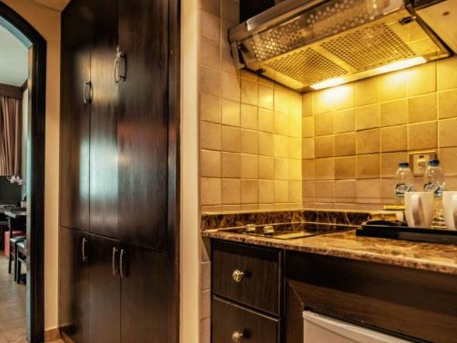 фото First Central Hotel Suites (ex. Auris First Central Hotel Suites) изображение №2