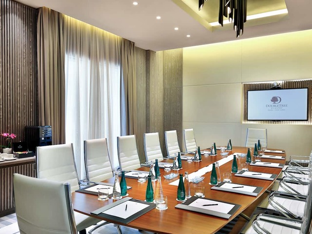 фото DoubleTree By Hilton Doha - Old Town изображение №34