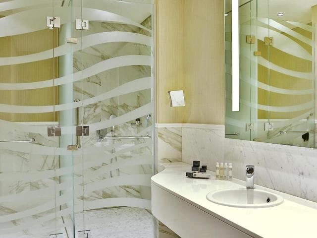 фото отеля DoubleTree By Hilton Doha - Old Town изображение №9
