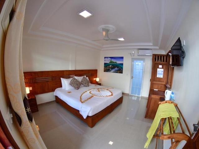 фотографии отеля Kamadhoo Inn изображение №15
