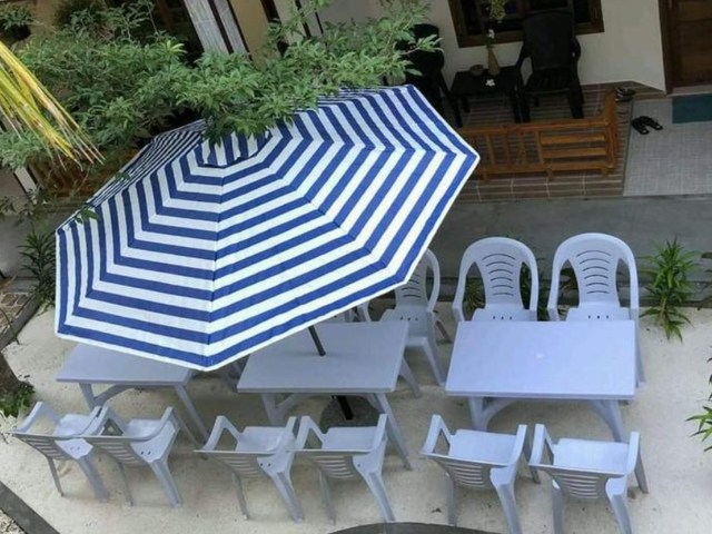 фотографии отеля Kamadhoo Inn изображение №7