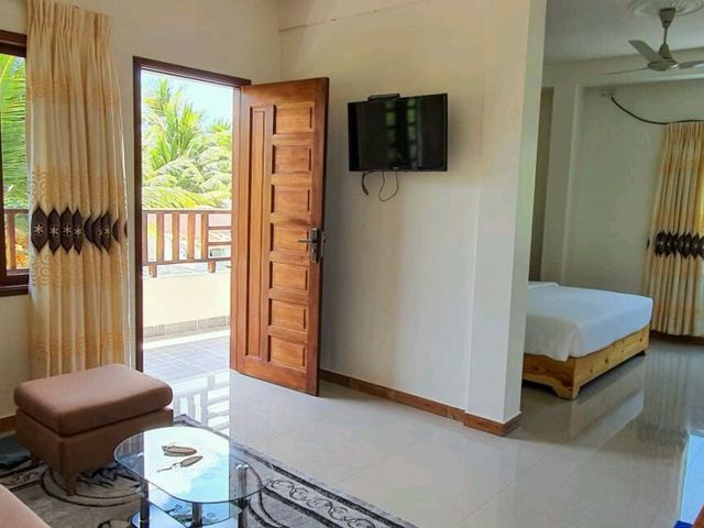 фото Kamadhoo Inn изображение №2