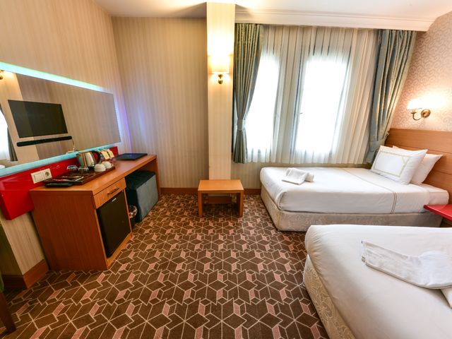 фото отеля Almina изображение №29