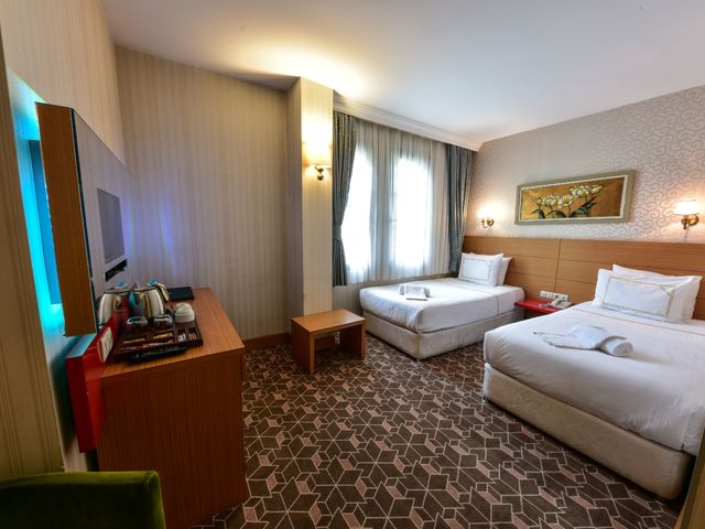 фотографии отеля Almina изображение №23