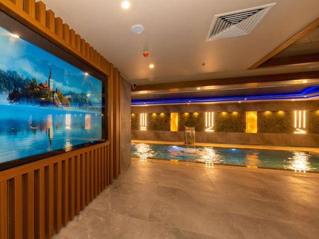 фото Ramada By Wyndham Istanbul Pera (ex. The Peak Hotel) изображение №26