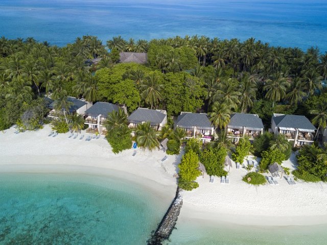 фото отеля Summer Island Maldives (ex. Summer Island Village) изображение №1