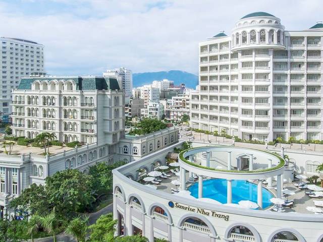 фото отеля Sunrise Nha Trang Beach Hotel & Spa изображение №1