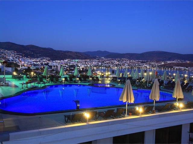 фото Royal Arena Resort & Spa (ex. Litera Royal Marin Resort; Medesa; Blue Moon) изображение №2