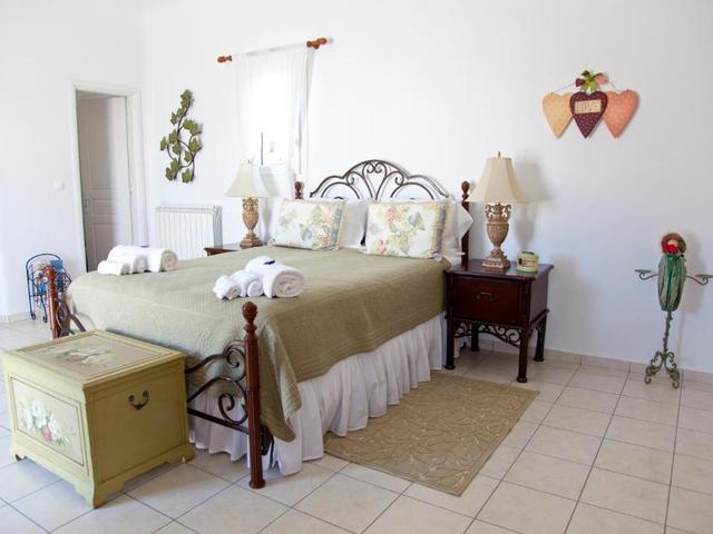 фото отеля Eleni's Village Suites изображение №37