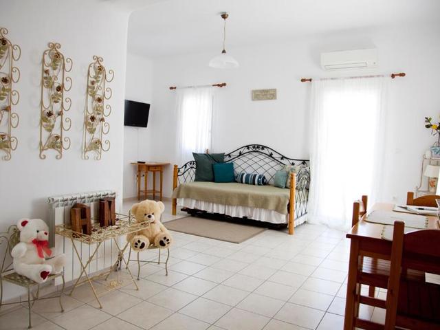 фотографии отеля Eleni's Village Suites изображение №35