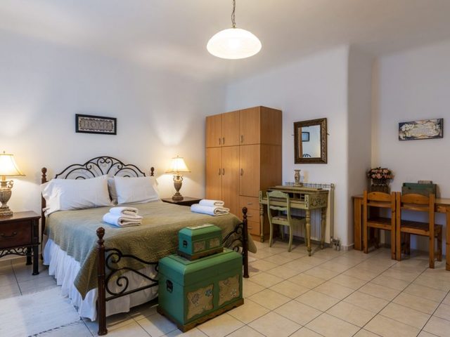 фотографии отеля Eleni's Village Suites изображение №7
