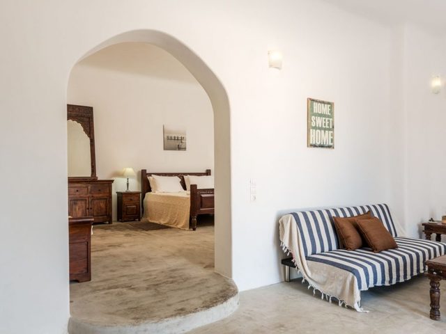 фото отеля Eleni's Village Suites изображение №5