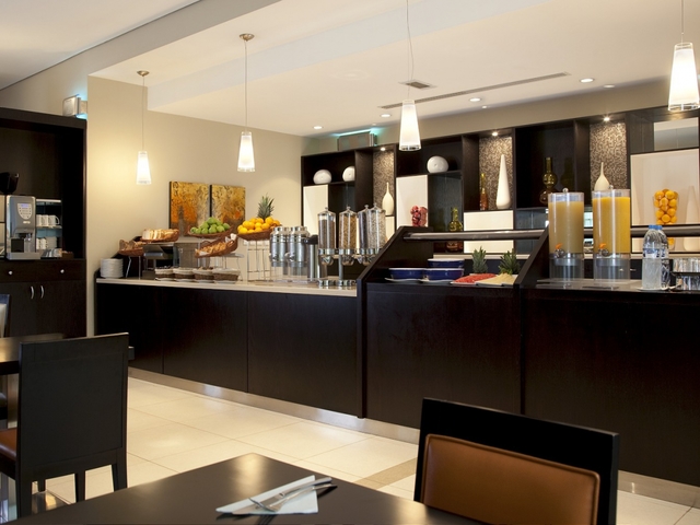 фотографии отеля Holiday Inn Express Dubai Jumeirah изображение №15