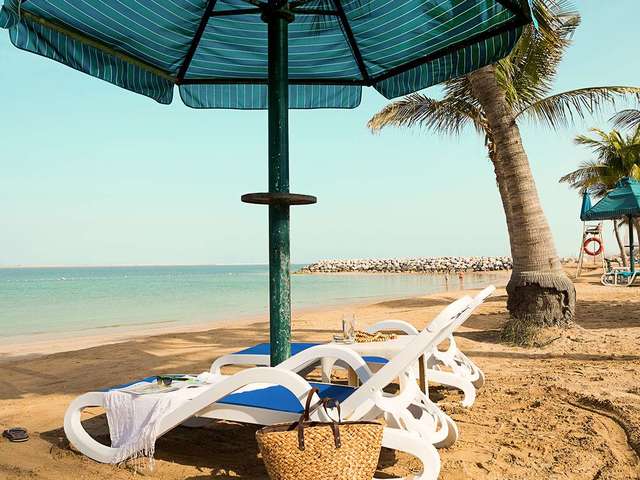 фото BM Beach Resort (ex. Smartline Bin Majid Beach Resort)  изображение №18