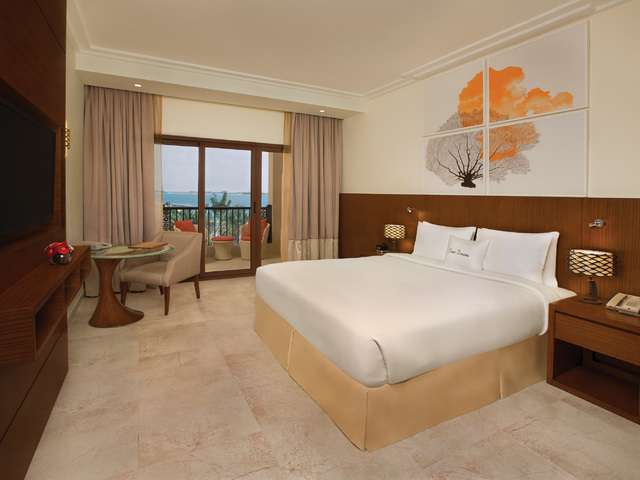 фотографии DoubleTree by Hilton Resort & Spa Marjan Island изображение №16