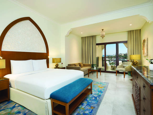 фото отеля DoubleTree by Hilton Resort & Spa Marjan Island изображение №13