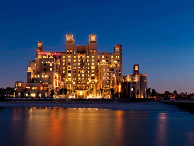 фото Sheraton Sharjah Beach Resort & Spa изображение №10