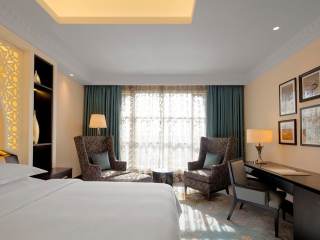 фотографии отеля Sheraton Sharjah Beach Resort & Spa изображение №3