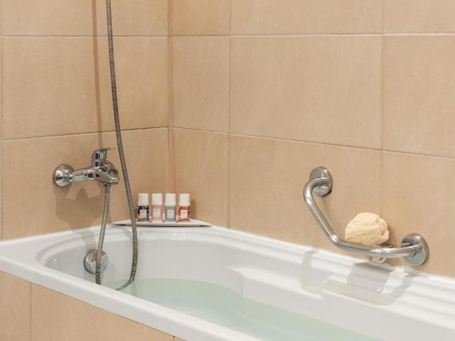 фотографии отеля Grecotel Filoxenia Kalamata изображение №27