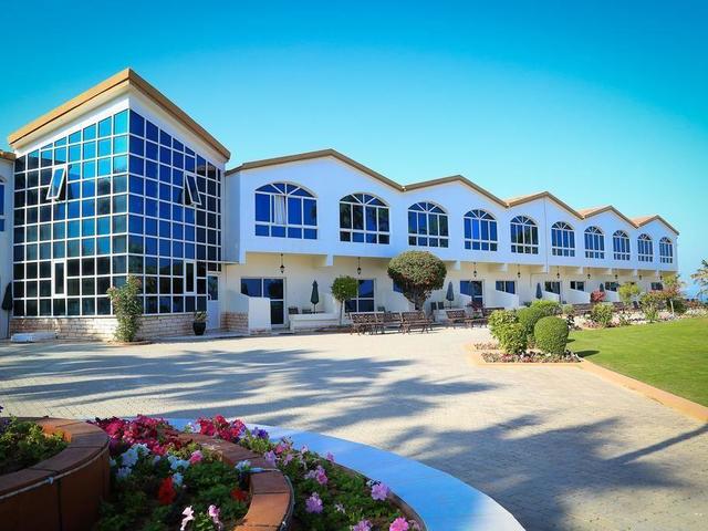 фото Sandy Beach Hotel & Resort (ex. Sandy Beach Motel) изображение №30