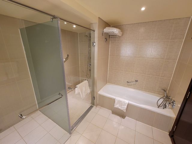 фотографии DoubleTree by Hilton Sharks Bay Resort изображение №16