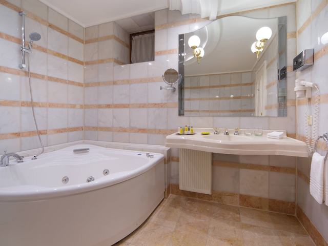 фото Сафмар Тверская Москва (ex. Марриотт Тверская) изображение №6