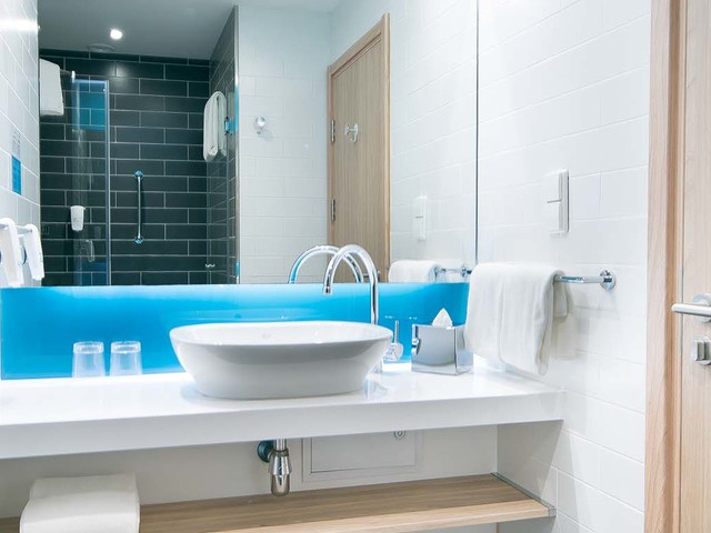 фото Holiday Inn Express Moscow Sheremetyevo Airport (Холидей Инн Экспресс Москва Шереметьево Аэропорт) изображение №10