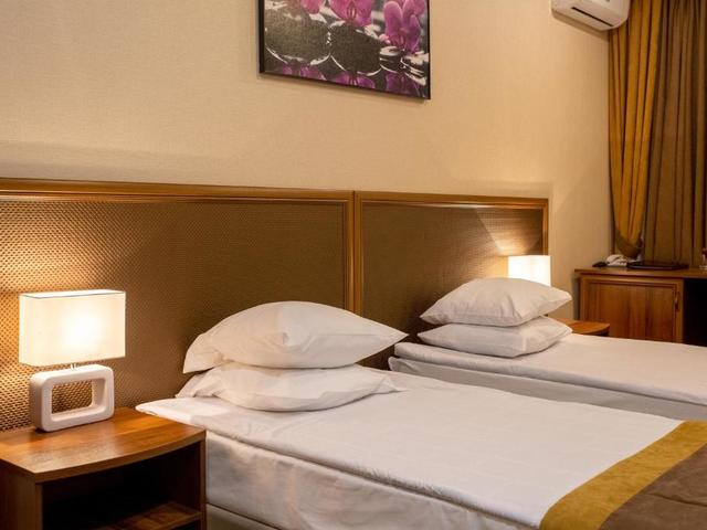 фотографии отеля Corsa Vita (ex. Гостиница На Улице 1905 Года) изображение №11