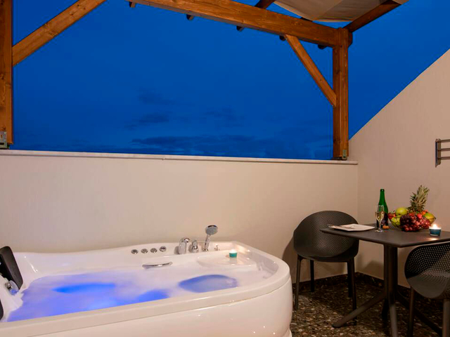 фотографии A Hotel Side изображение №20