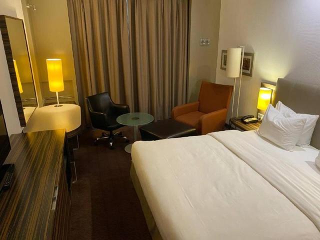 фото Holiday Inn Almaty (Холидей Инн Алматы) изображение №6